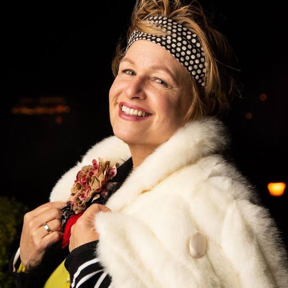 Meet your Posher, Kimber - Picture 1 of 1